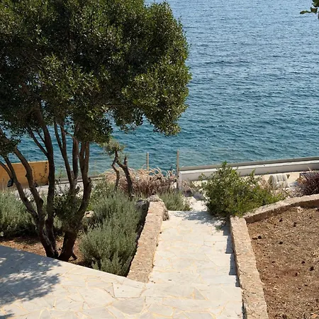 Calmora By The Sea Апартаменты Epidaurus